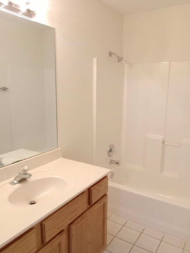 Building Photo - 702 Upland Creek Rd