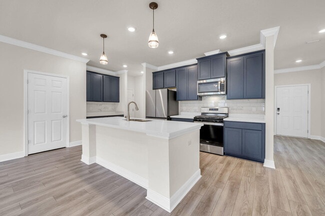 Building Photo - 147 Picnic Pl