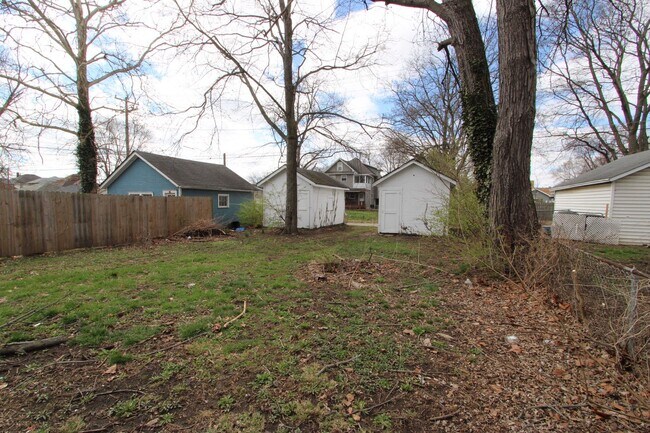 Building Photo - 202-204 Harrison Street Middletown OH 45042