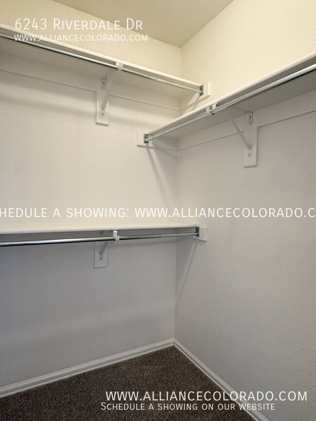 Building Photo - 6243 Riverdale Dr