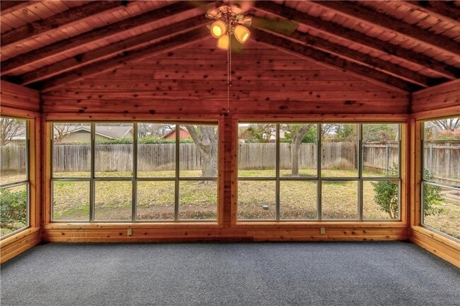 Building Photo - 8706 Primrose Ln