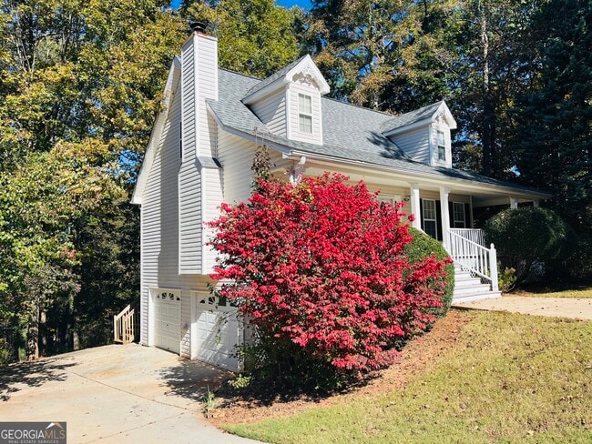 Building Photo - 129 Lost Lake Dr