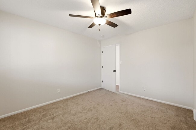Building Photo - Exceptional Property in the NE Heights