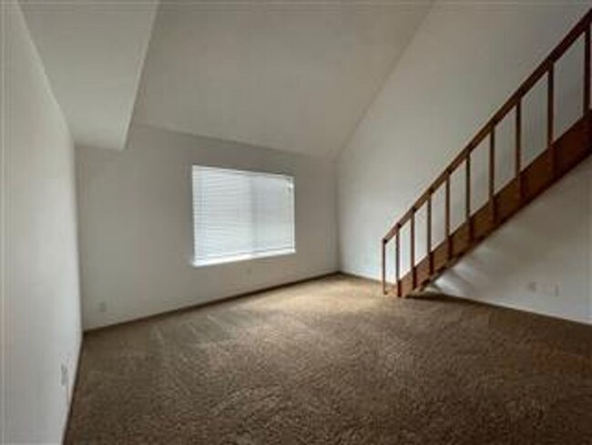 Building Photo - Soda Lakes Condo