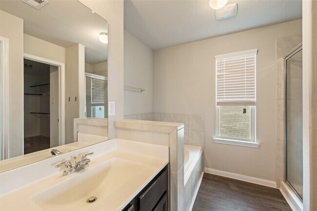 Building Photo - 3580 Cannon Dr