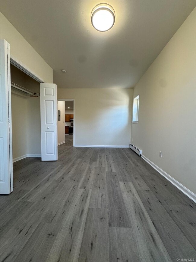 Building Photo - 167 Main St