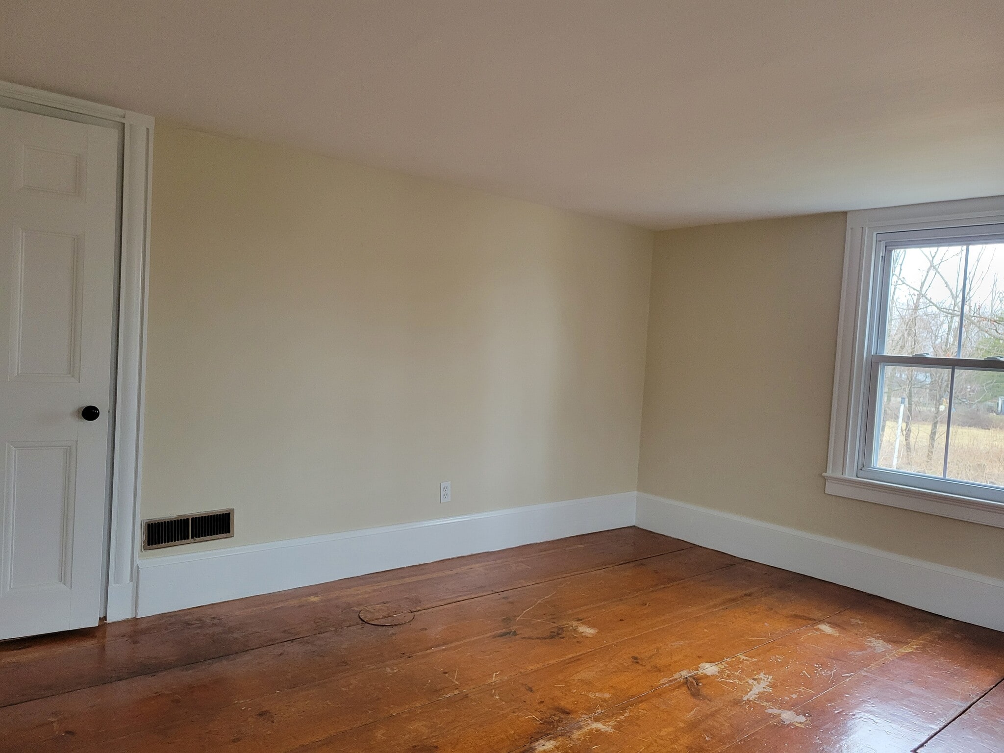 Building Photo - 106 Emerson Ave
