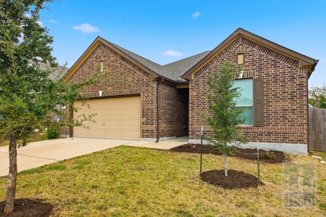 Primary Photo - 8005 Crystalbrook W