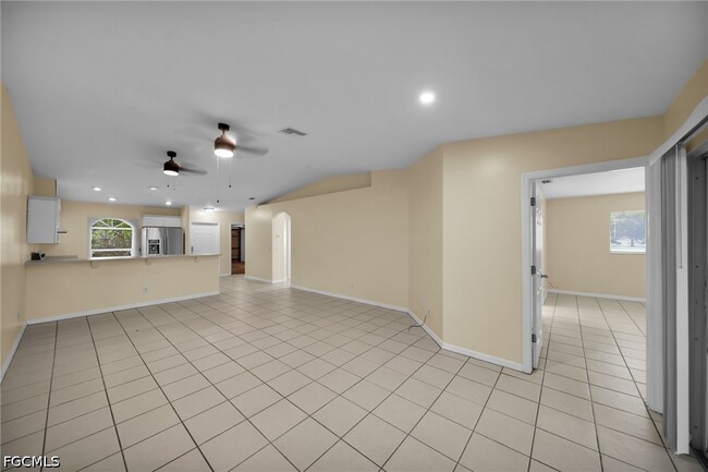 Building Photo - 3738 Santa Barbara Blvd