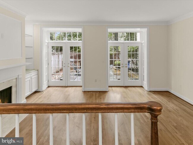 Building Photo - 4424 Westover Pl NW