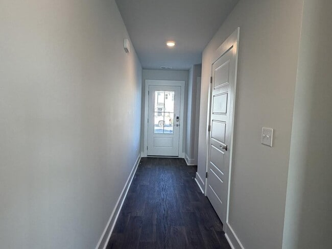 Building Photo - 4339 Majesty Dr