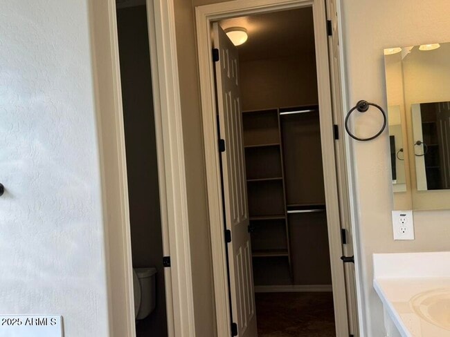 Building Photo - 297 E Kaibab Dr