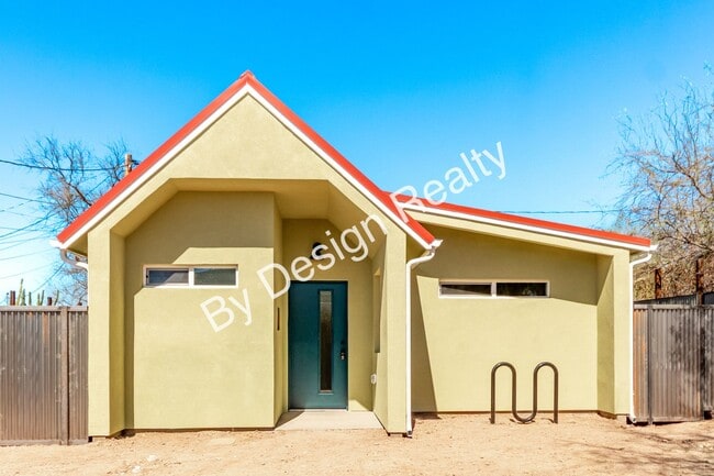 Building Photo - 615 E Helen St