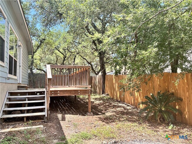 Building Photo - 2029 Northview Dr