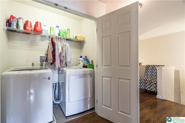 Building Photo - 5136 Dogwood Trail