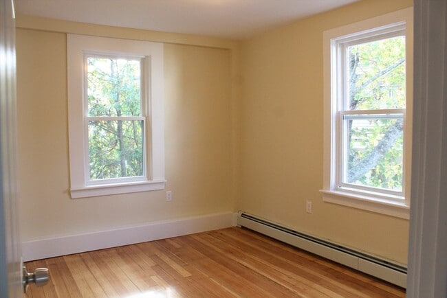 Building Photo - 78 Endicott St