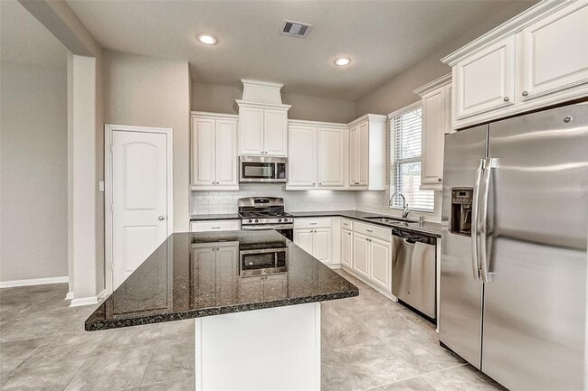 Building Photo - 172 Axlewood Ct