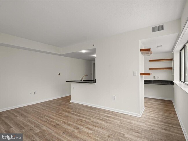 Building Photo - 1225 13th St NW