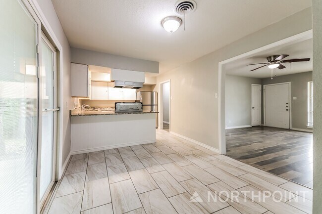 Building Photo - 3 BR/1BA | Newly Renovated Single Family Home | 1-Car Covered Parking | Shaded Yard!