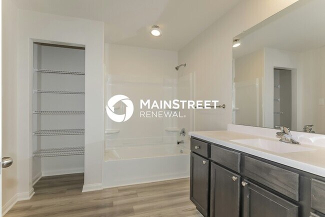 Building Photo - 3 Bedroom Pet-Friendly Home in Magnolia, T...