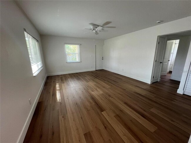 Building Photo - 418 Durrance St