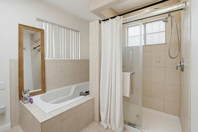 Building Photo - Spacious 5BR Home Near SDSU – Ideal for Students or Families