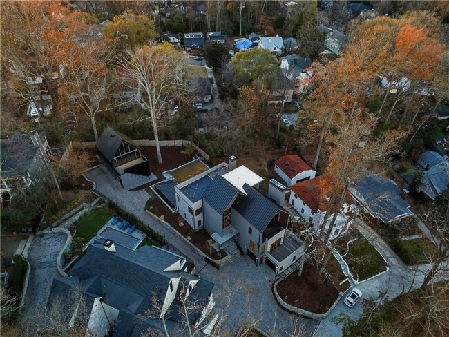 Building Photo - 1033 Reeder Cir NE