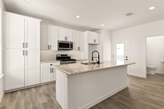 Building Photo - 4705 Idaho St