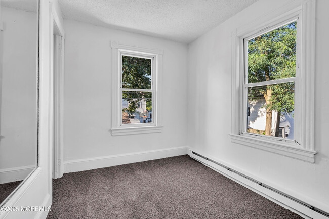 Building Photo - 1207 2nd Ave