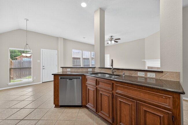 Building Photo - 17603 Burkhart Ridge Dr