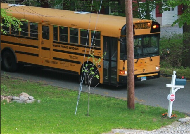 Building Photo - 43 Kent Hills Ln