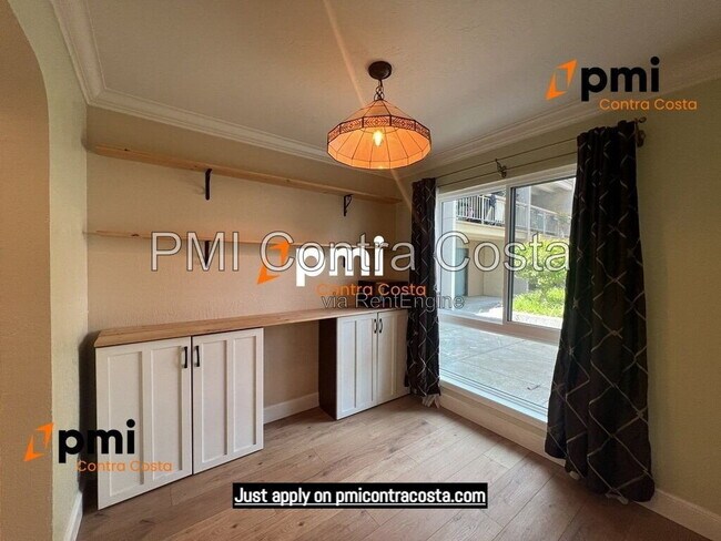 Building Photo - 460 N Civic Dr