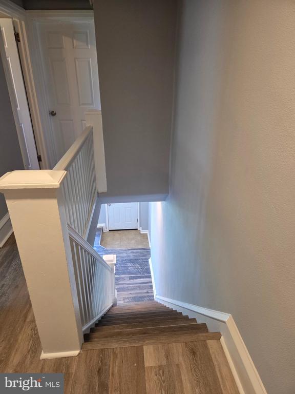 Building Photo - 1954 Kohl St