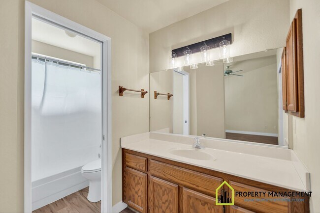 Building Photo - Beautifully Remodeled 3-Bedroom Home for Rent