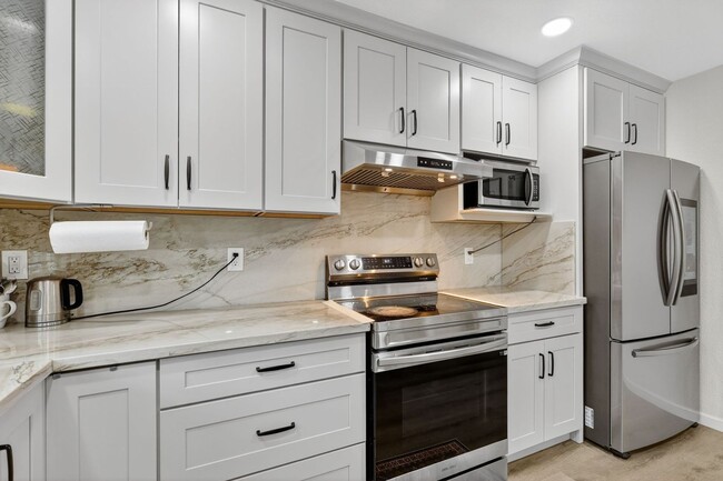 Building Photo - 4226 Comet Cir