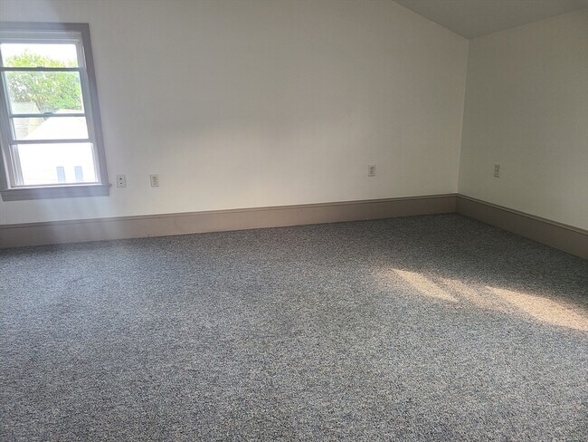 Building Photo - 26-28 Leyden St