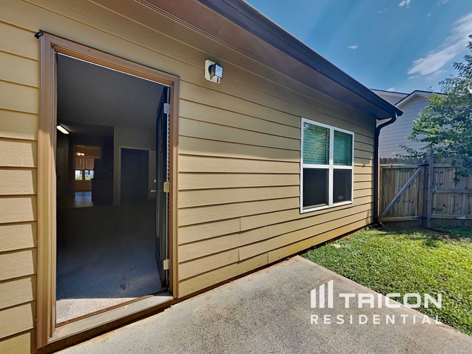 Building Photo - 56 Chimney Springs Dr SW