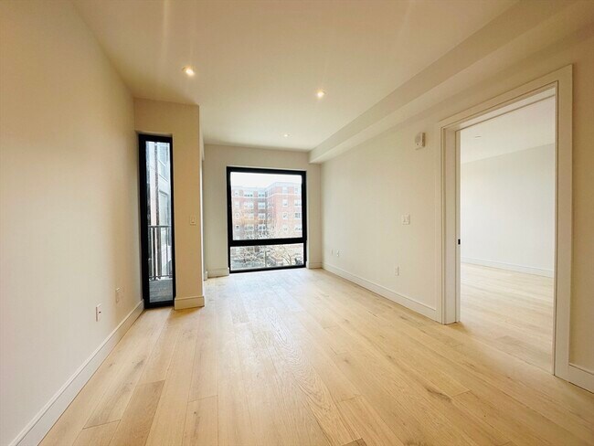 Building Photo - 1 Nevins Hl Wy