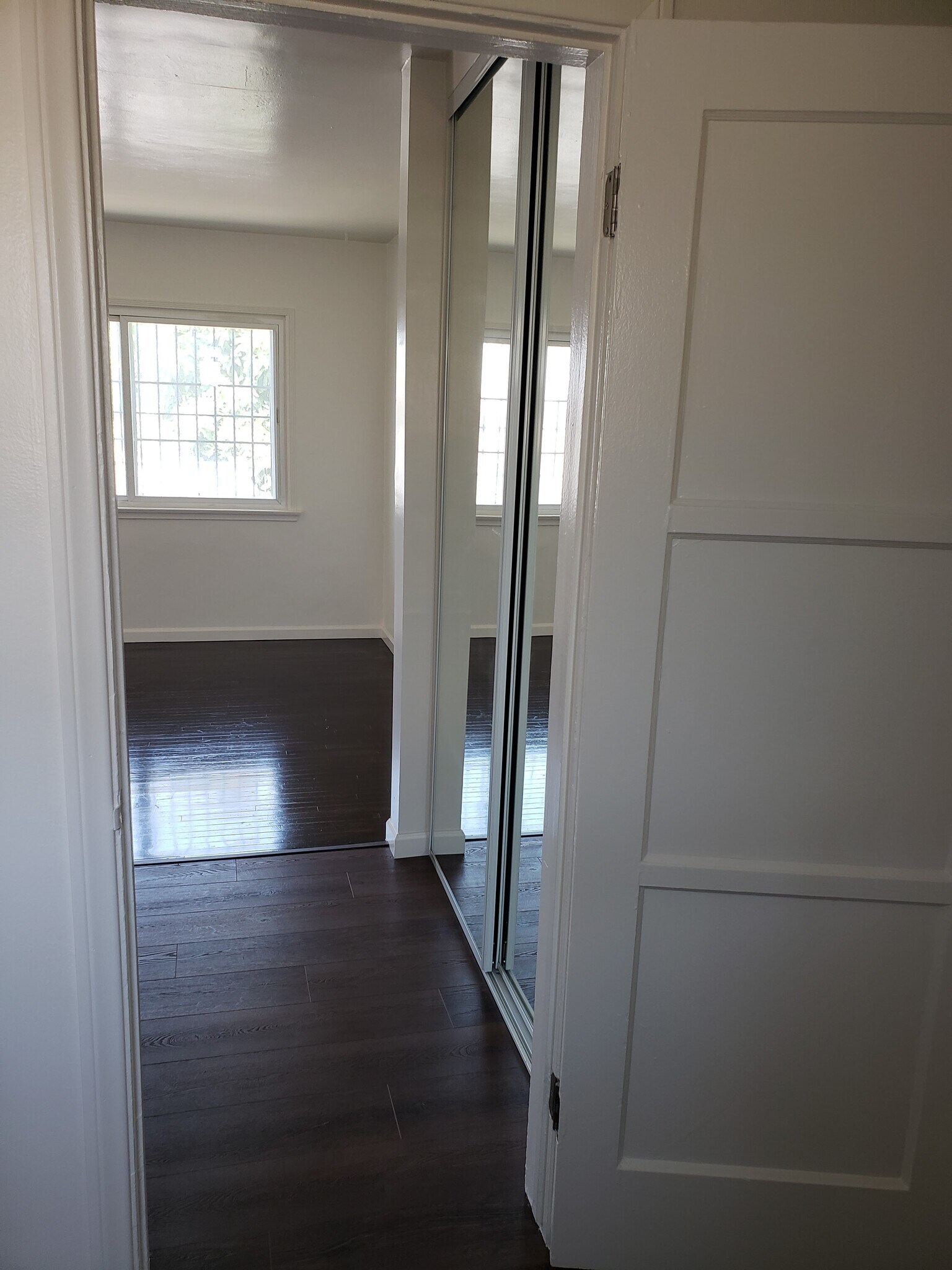 Building Photo - 720 Walnut St