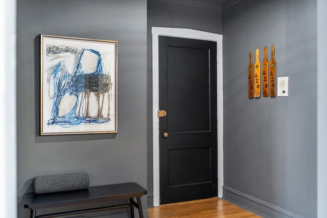 Building Photo - 3538 N Racine Ave