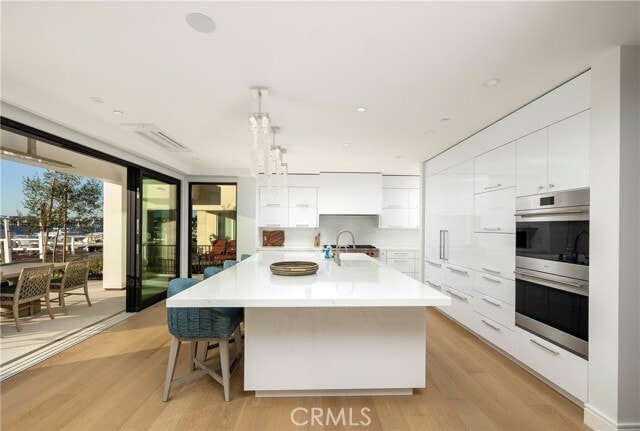 Building Photo - 130 S Bay Front