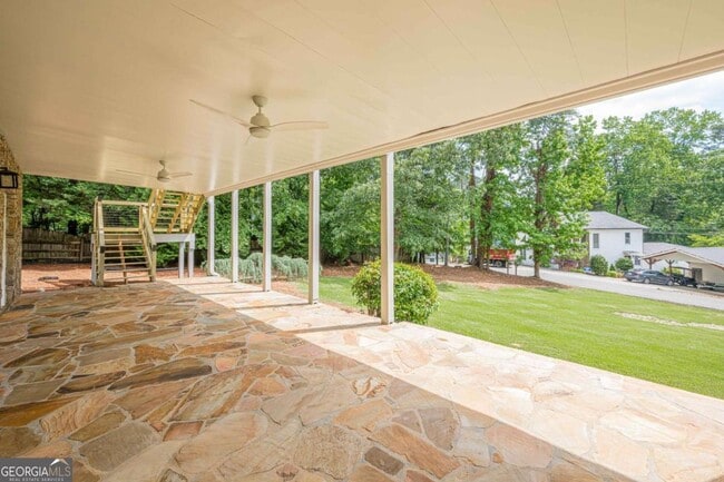 Building Photo - 2555 Chattahoochee Ln