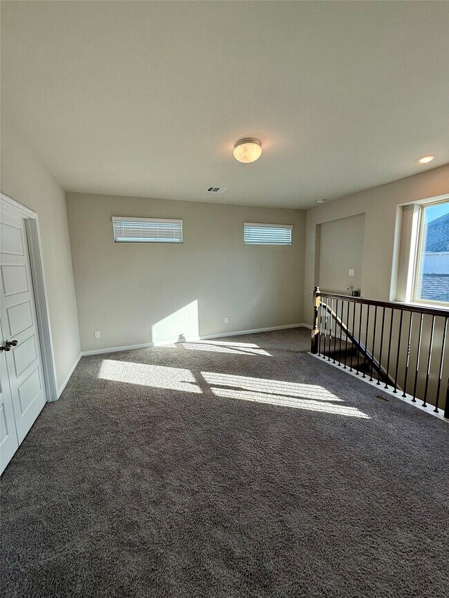 Building Photo - 15402 Sailpoint Ln