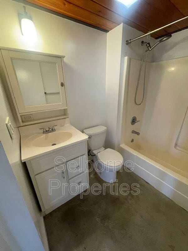 Building Photo - 5504 San Pablo Ave