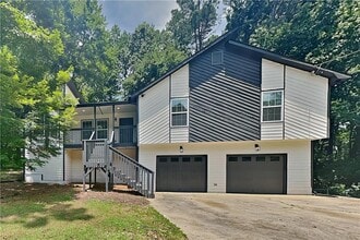 Building Photo - 2520 Deerfield Dr