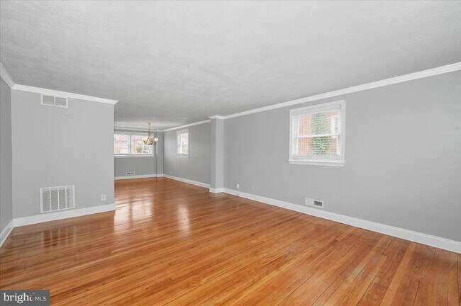 Building Photo - 1551 Langford Rd