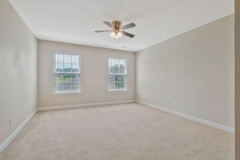 Building Photo - 2212 Wolford Cir
