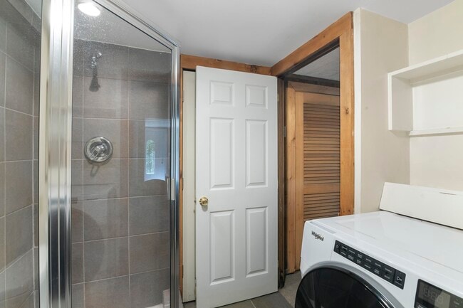 Building Photo - 35 Strattonwald Rd