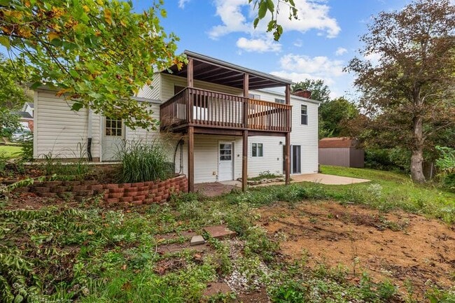 Building Photo - 1035 Woodland Trails Dr