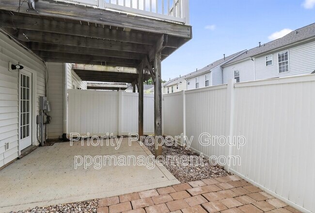 Building Photo - 12304 Verdant Ct